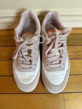 Reebok Women's BB 4000 ii sneakers